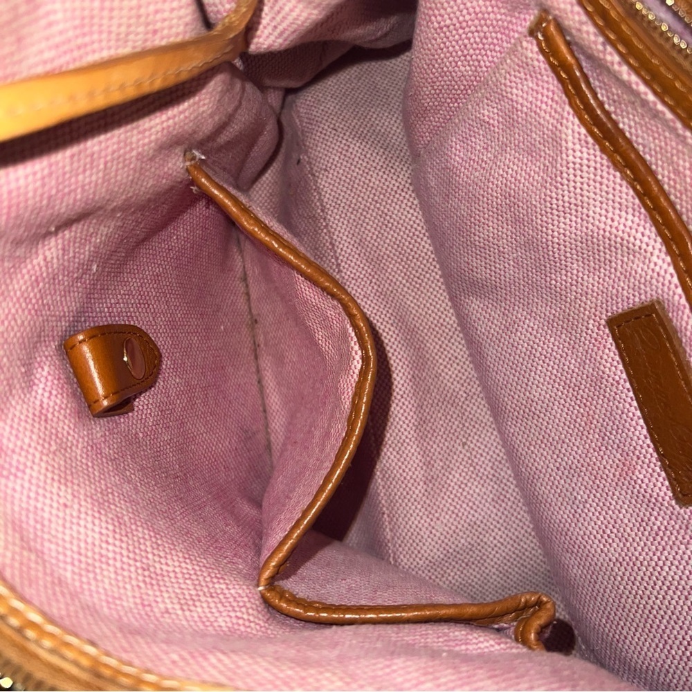 Dooney & Bourke Bag Shoulder Handbags Large Hobo Leather Brown Pink Interior - Picture 12 of 15